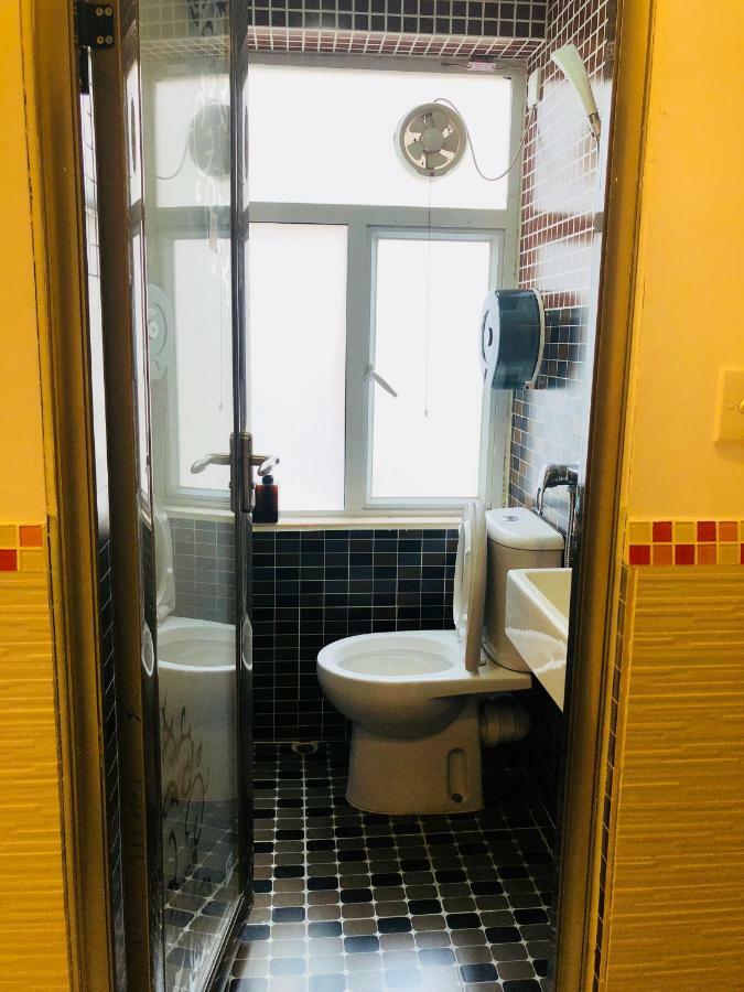 Chung Kiu Come Inn Hongkong Exteriör bild